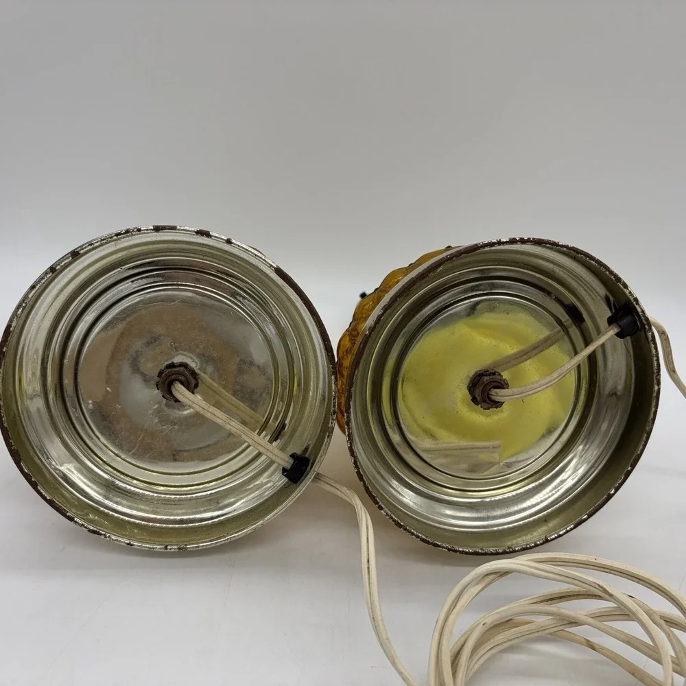 Two Pair Vintage Amber Glass Quilted Lamps Boudoir Bedroom Kitchen Tabletop